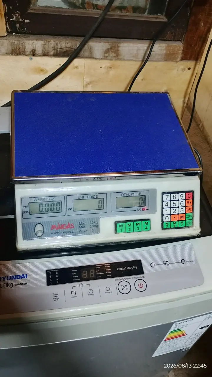 Balanza digital Makas con pantalla LED - 2