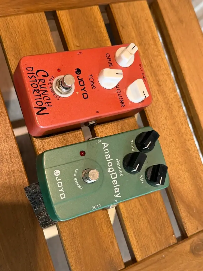 Pedalera Pedaltrain Novo 18 con Pedales de Efectos - 5