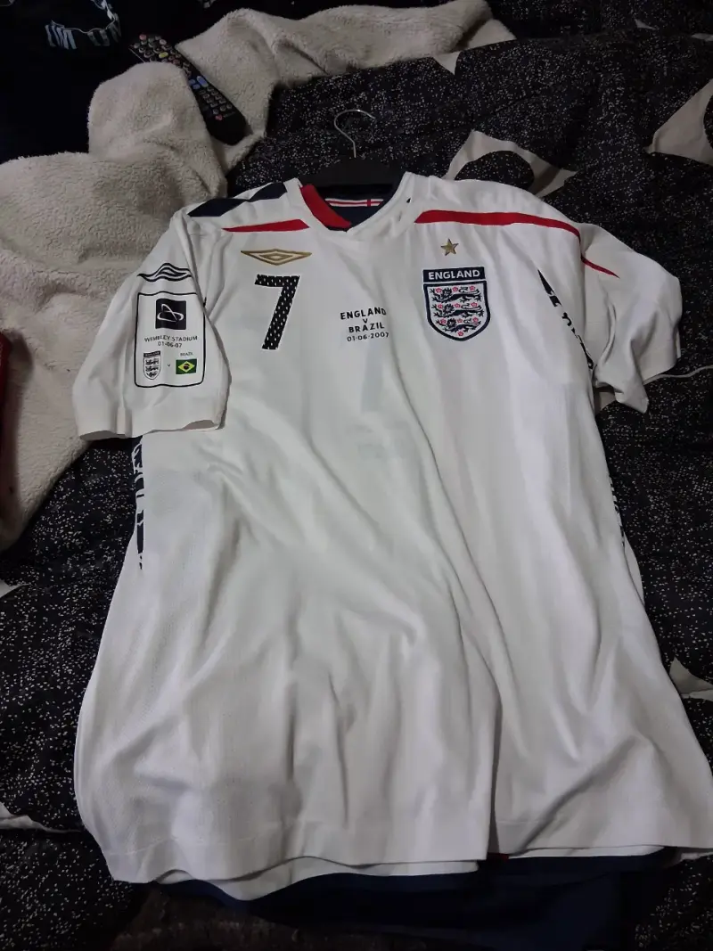 Camiseta de fútbol Inglaterra Beckham 2007 - 1