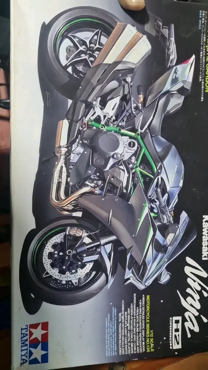 Maqueta de Moto Kawasaki Ninja H2 Carbon Tamiya - 2