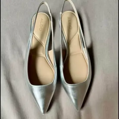 Zapatos de mujer plateados Aldo talla 38 - miniatura 1