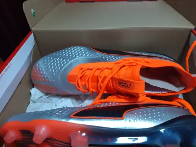 Botines de fútbol Puma one Z 4.1 naranja y gris - miniatura 2
