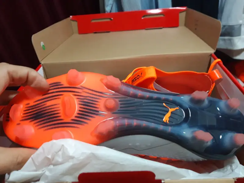 Botines de fútbol Puma one Z 4.1 naranja y gris - 4