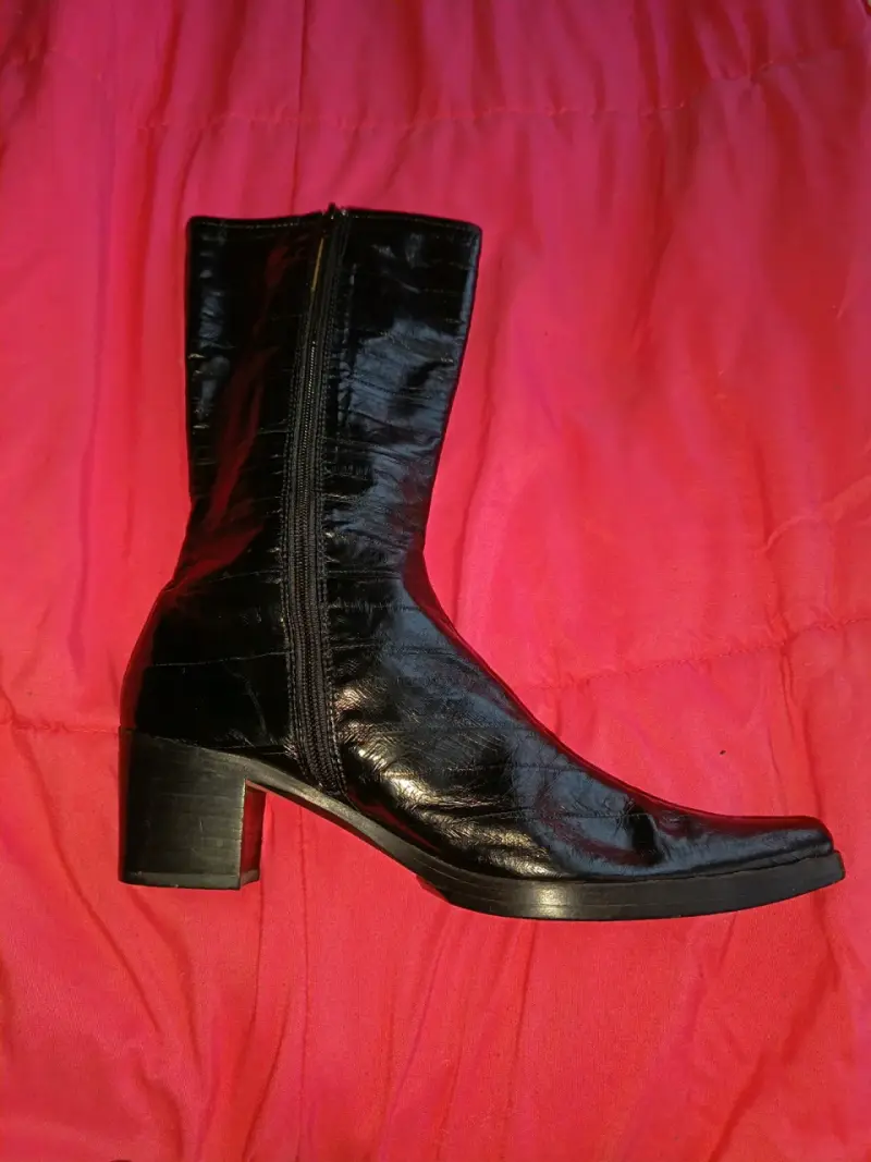 Botas de cuero negras con tacón medio - 3