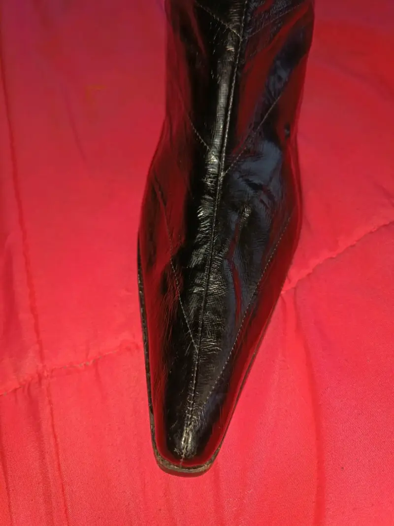 Botas de cuero negras con tacón medio - 4