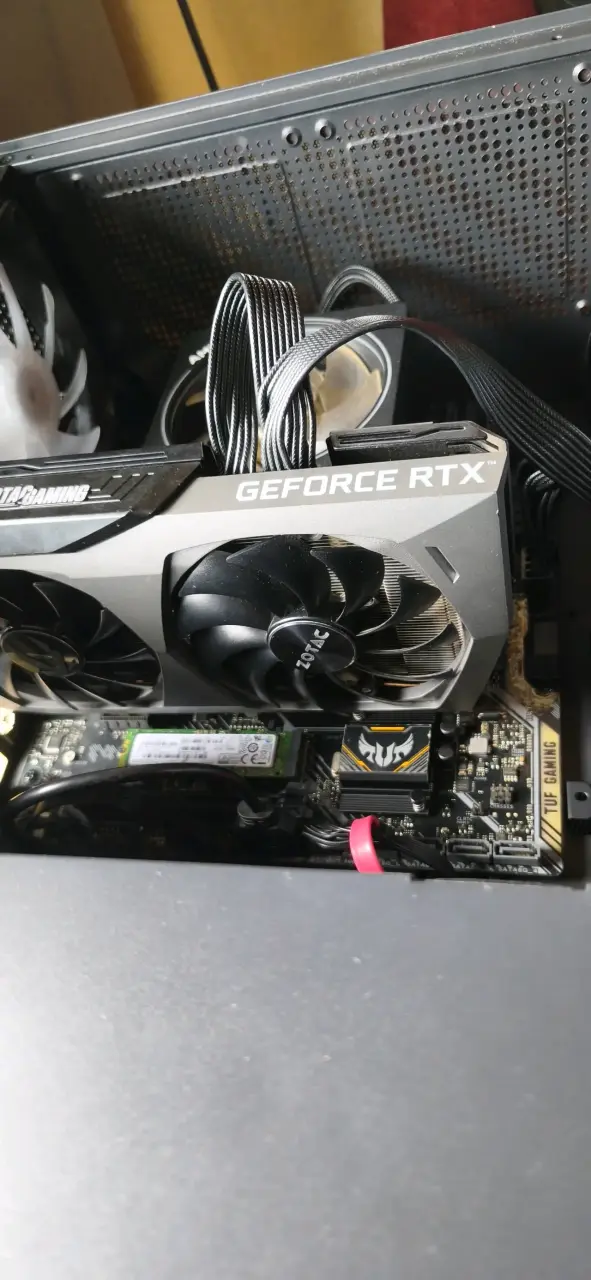 Tarjeta gráfica Zotac Gaming GeForce RTX 3070 - 3