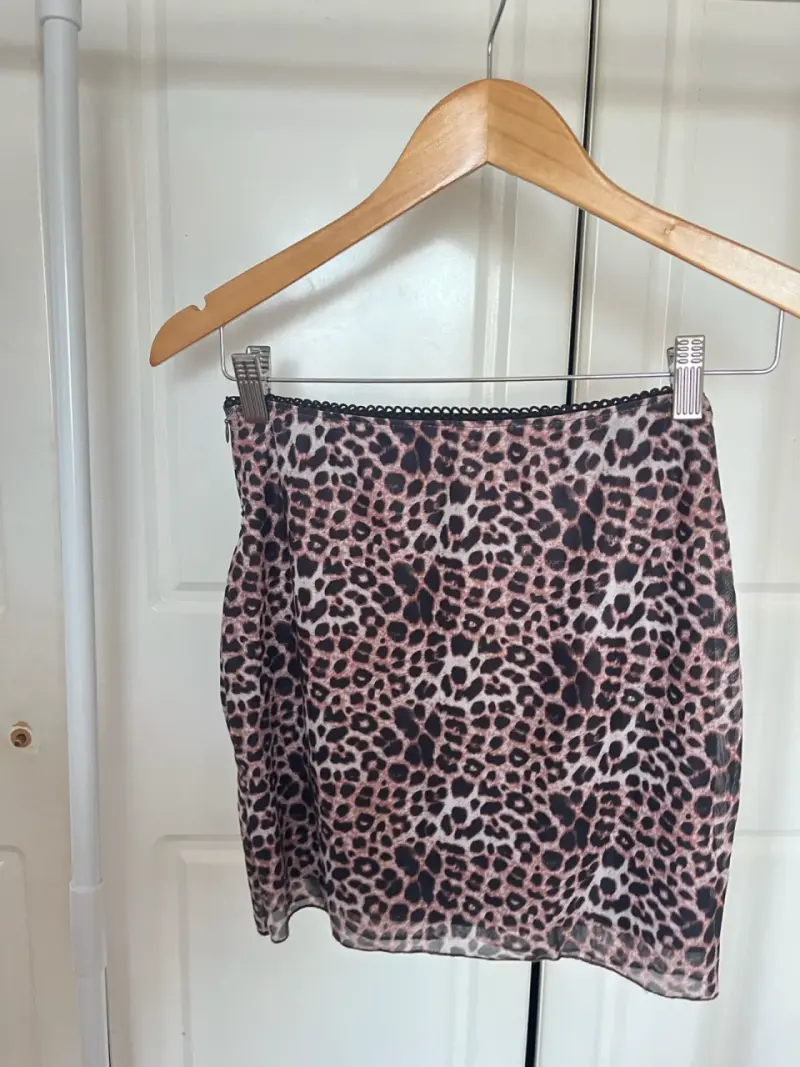 Falda corta estampado animal print