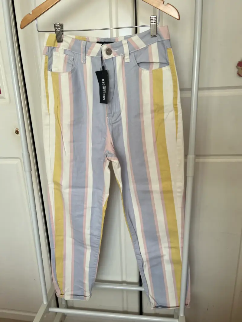 Pantalones a rayas multicolor para mujer
