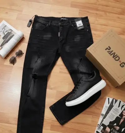 Pack Jeans Negros y Zapatillas Estilo Zara - miniatura 1