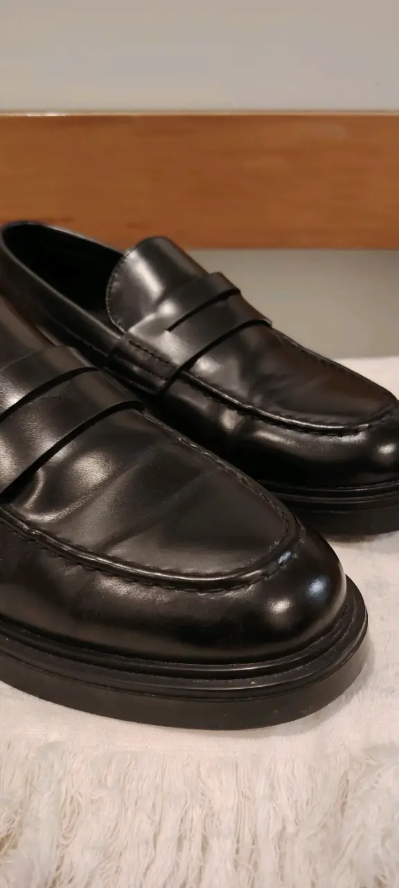 Zapatos de vestir negros para hombre en cuero - 2