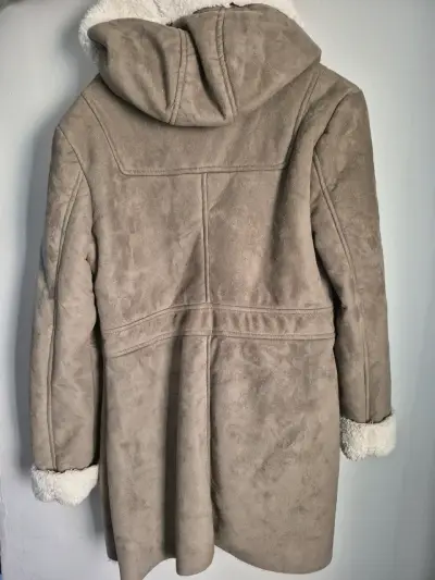 Abrigo de invierno con capucha y forro de lana talla S - miniatura 2