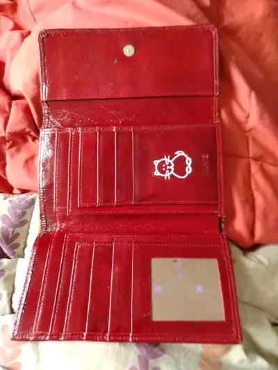 Billetera de cuero roja Prune con múltiples compartimentos - miniatura 3