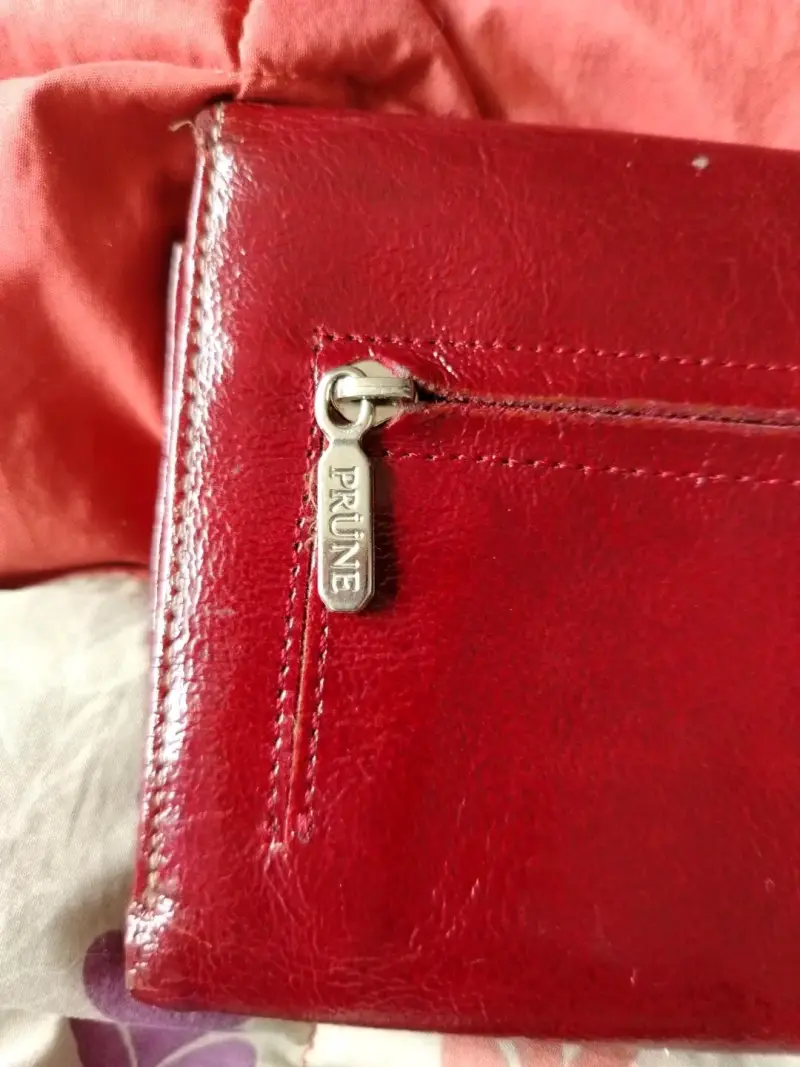 Billetera de cuero roja Prune con múltiples compartimentos - 6