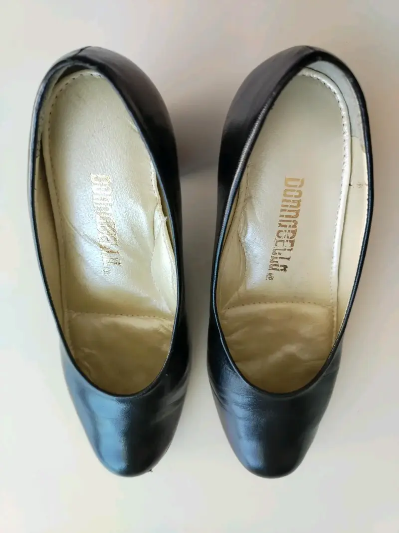 Zapatos de vestir Donna Bella negros de cuero - 6
