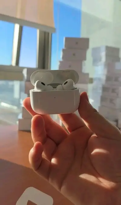 Auriculares inalámbricos con estuche de carga - miniatura 1
