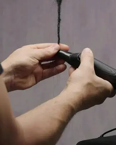 Maquina para peinado, especialmente para dreadlock - miniatura 3