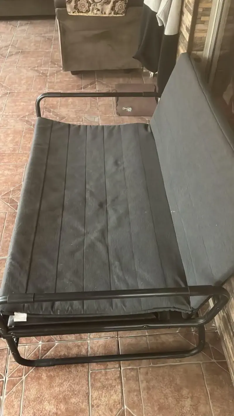 Sofá cama plegable de metal negro - 2