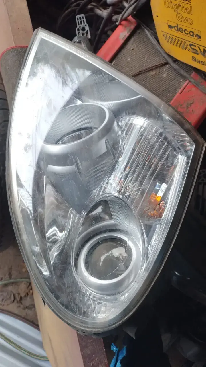 Faro delantero delantero derecho ssanyong rexton - 2
