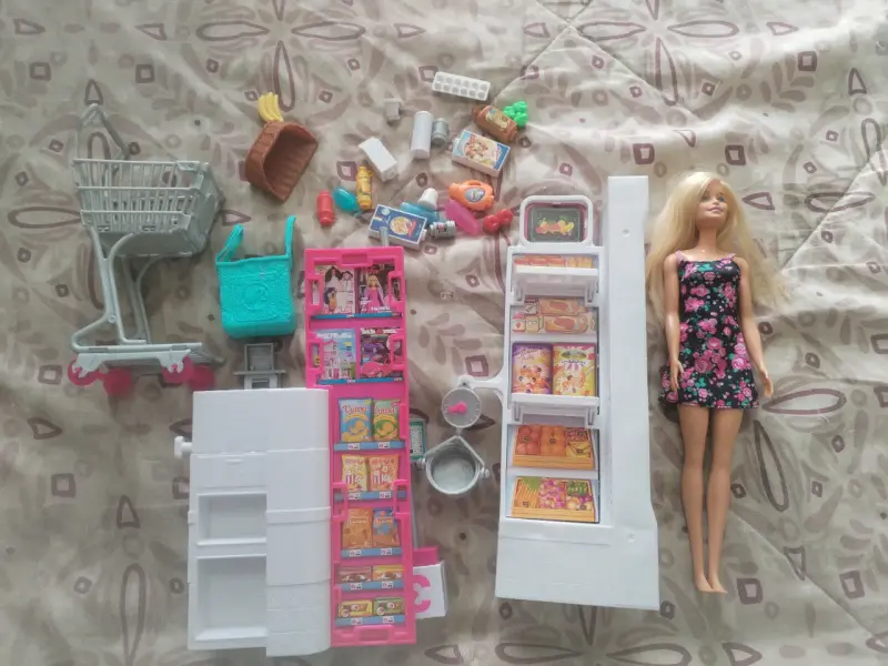 Set de juego supermercado con muñeca y accesorios