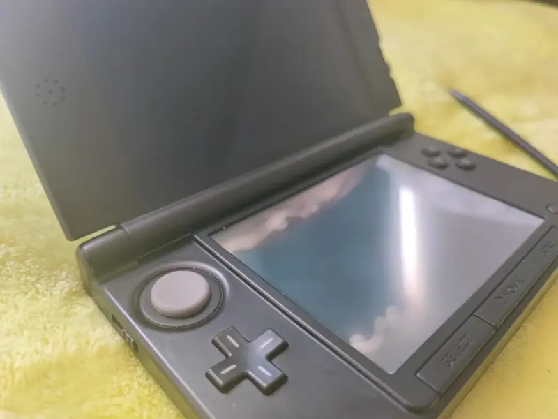 Nintendo 3DS XL azul con juegos y accesorios - 6