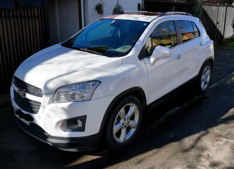 Chevrolet Tracker 2016 Blanco en Buen Estado - 2