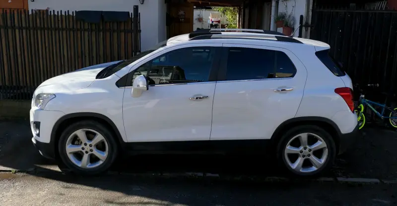 Chevrolet Tracker 2016 Blanco en Buen Estado - 7