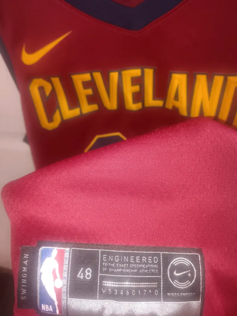 Camiseta NBA Cleveland Cavaliers Nike LeBron James - 3