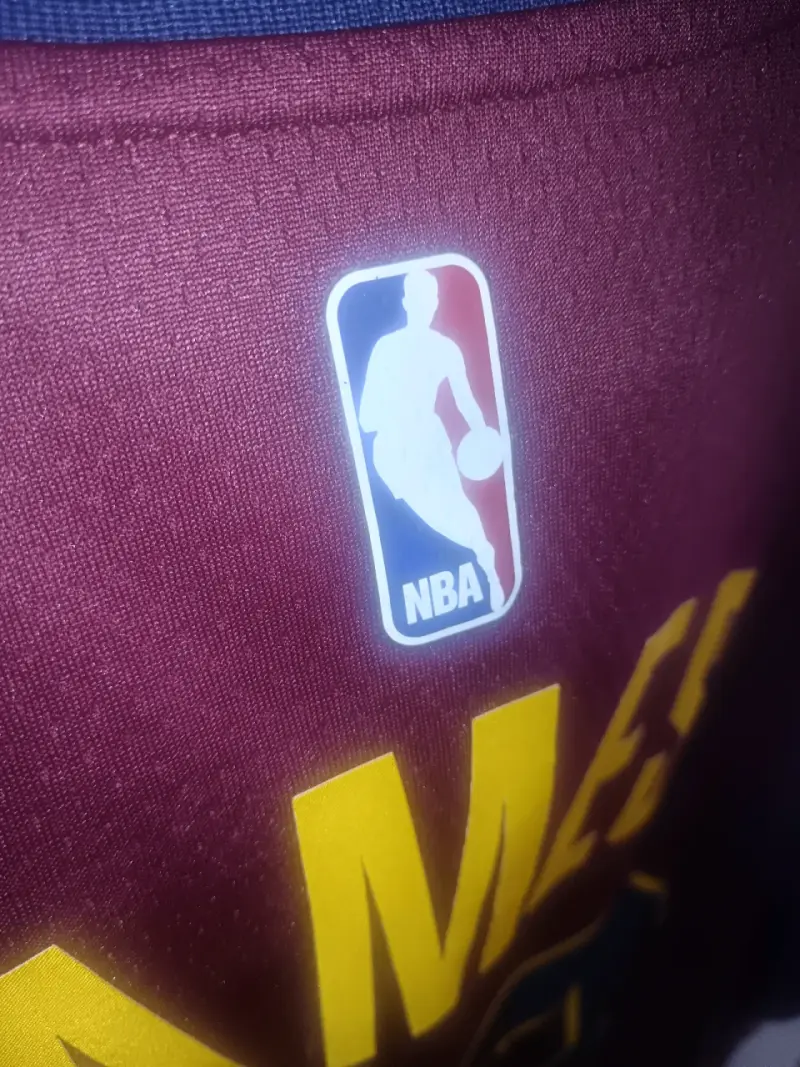 Camiseta NBA Cleveland Cavaliers Nike LeBron James - 4