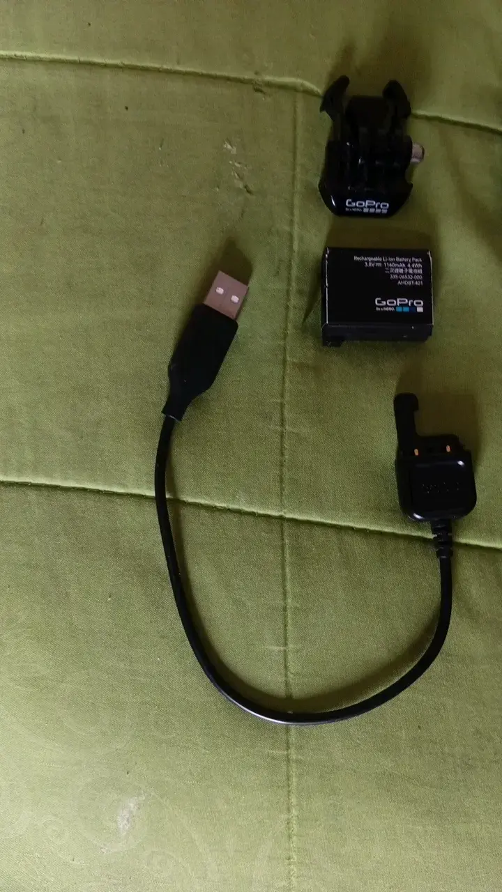 Cámara GoPro Hero4 con accesorios - 3