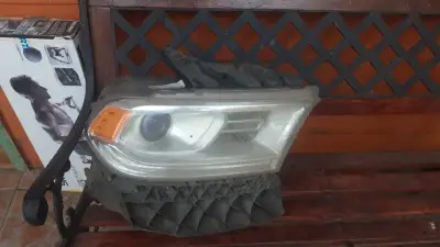 Faro delantero dodge durango 2022 - miniatura 1