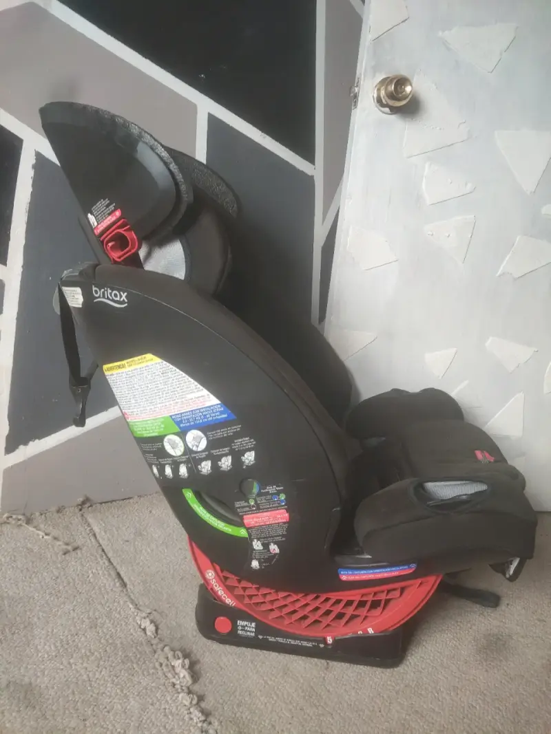 Silla de auto Britax negra con portavasos - 4