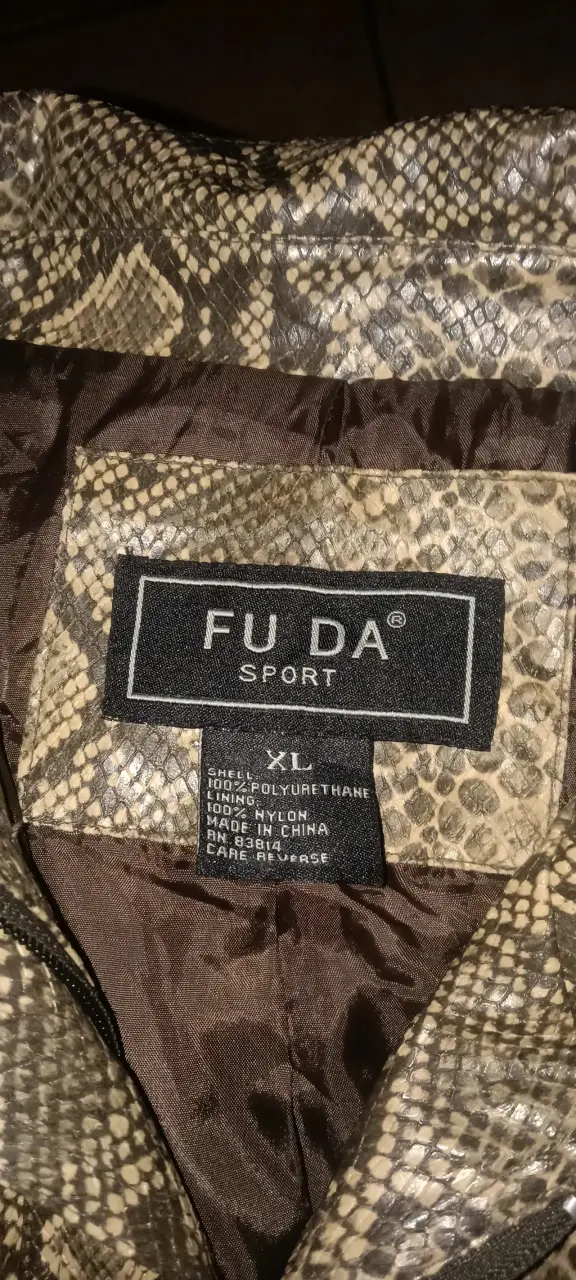 Chaqueta de cuero sintético con diseño de serpiente - 2