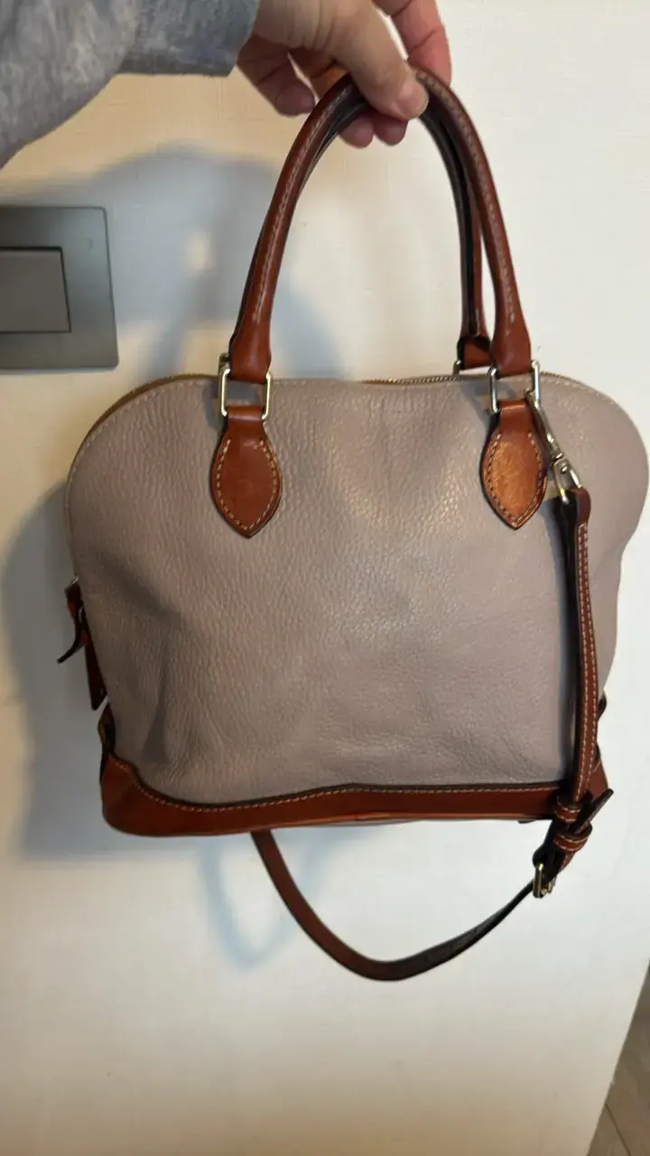 Bolso de cuero beige y marrón Dooney - 2