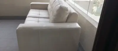 Sofá de cuero beige Rosen en buen estado - miniatura 2