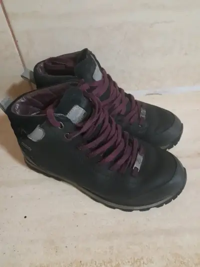 Botas de cuero negras para unisex con cordones - miniatura 2