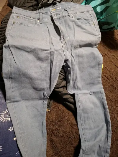 Jeans de niño talla 12 en varios colores - miniatura 4