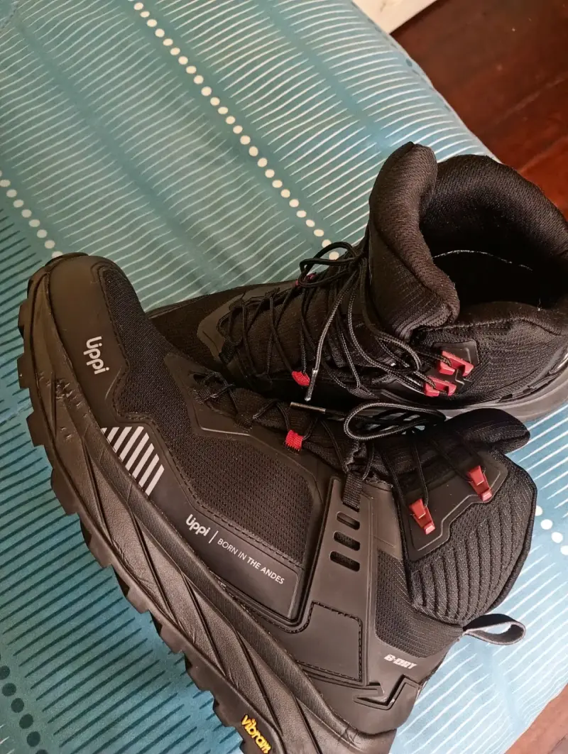 Botas de montaña negras Upp! con suela Vibram - 1