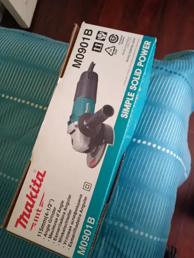 Esmeril angular Makita 115mm 900W - miniatura 3