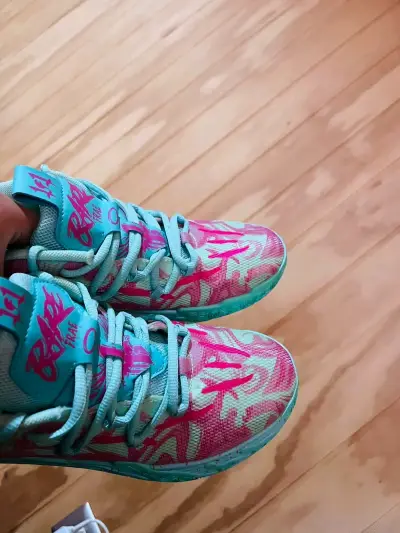 Zapatillas deportivas coloridas para mujer - miniatura 4