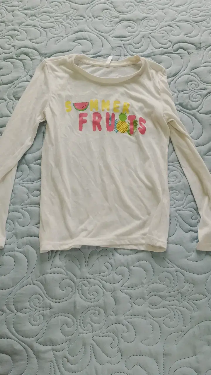 Lote de poleras y pijamas para niña - 4