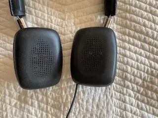Auriculares bowers & wilkins con estuche acolchado - 3