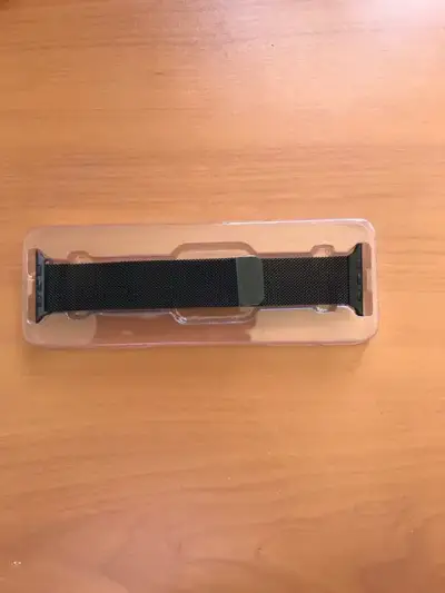 Correa  reloj negra de malla metálica para iphone - miniatura 2