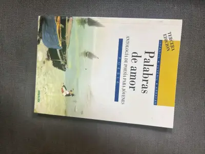 Libro 'Palabras de Amor' Antología de Poesía - miniatura 1