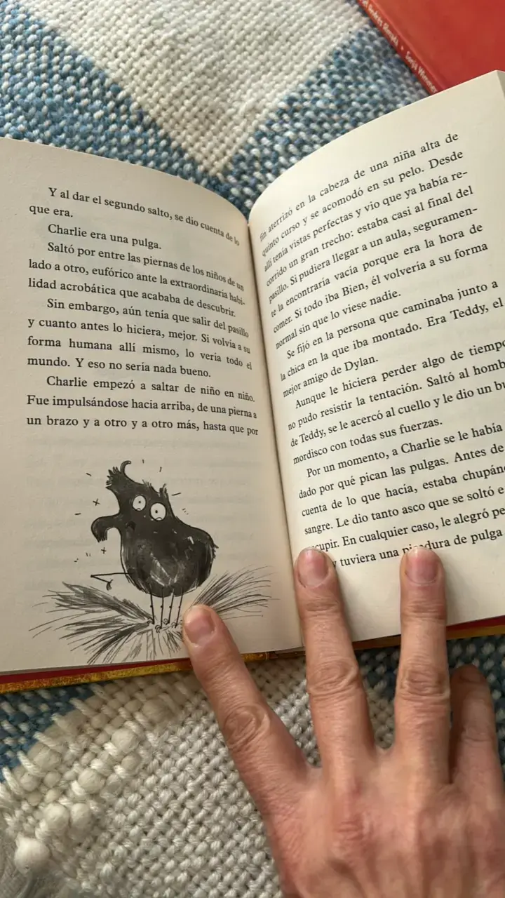 Libro infantil 'Charlie se convierte en pollo' de Sam Copeland - 3