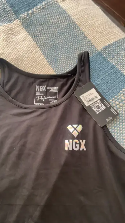 Polera sin mangas negra NGX para deporte - miniatura 2