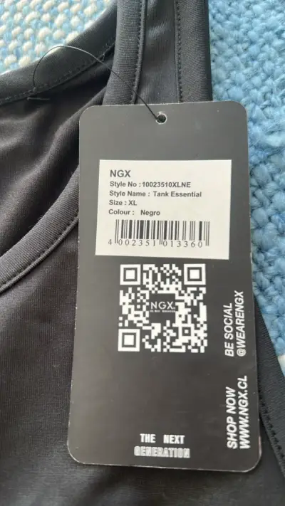 Polera sin mangas negra NGX para deporte - miniatura 3