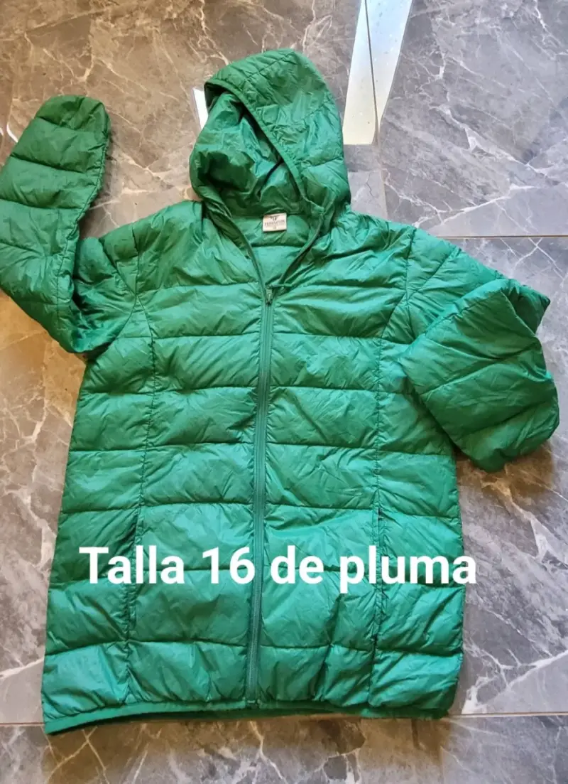 Chaqueta de pluma verde talla 16