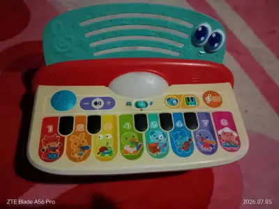 Piano de Juguete Infantil con Sonidos y Luces - miniatura 1
