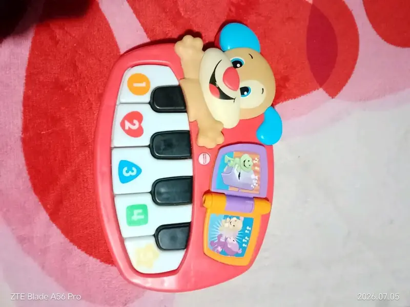 Piano de Juguete Infantil con Sonidos y Luces - 2