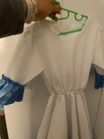 Vestido blanco con  azules para niña talla 8 - miniatura 3